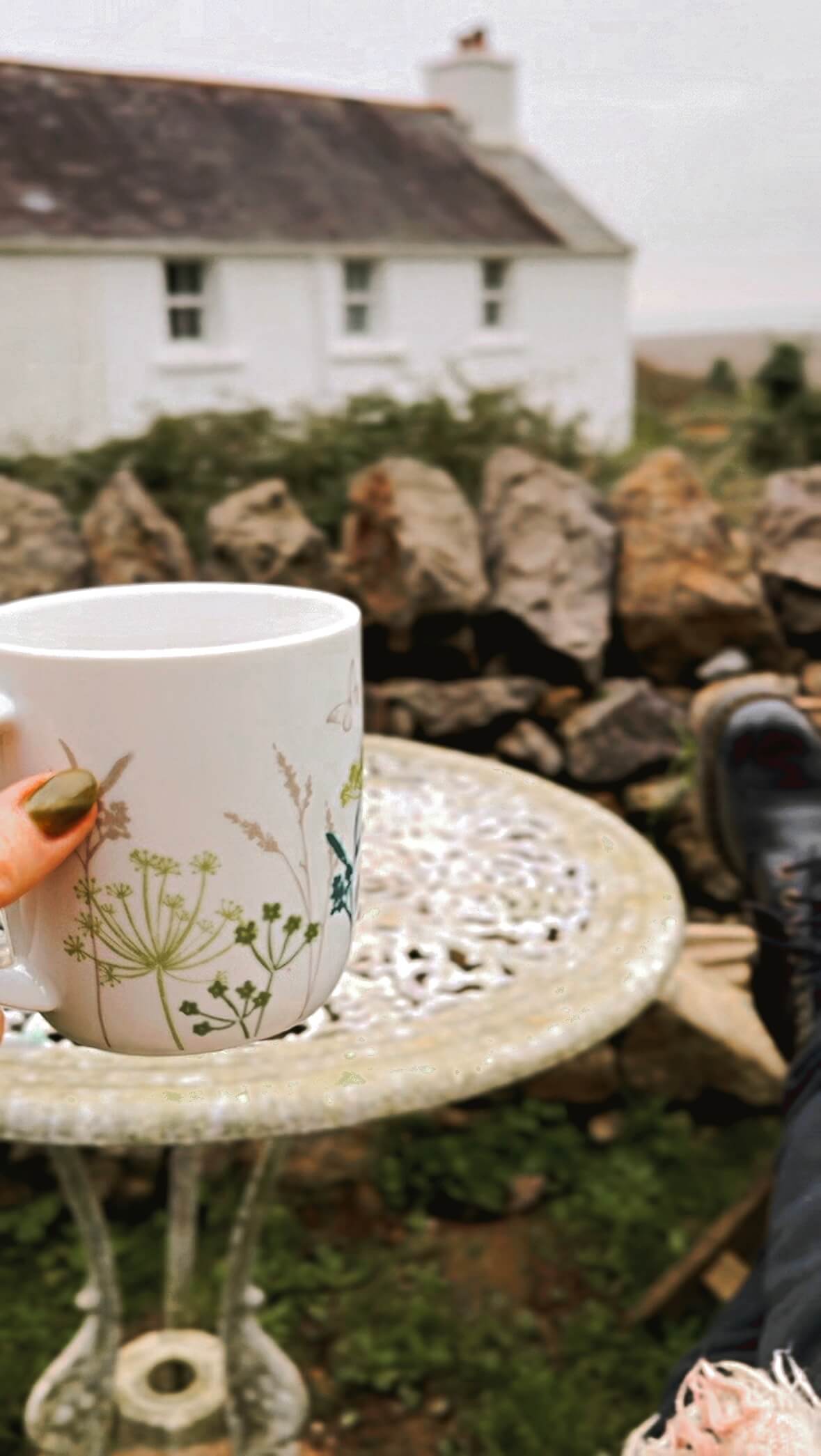 A cup of tea in the countryside